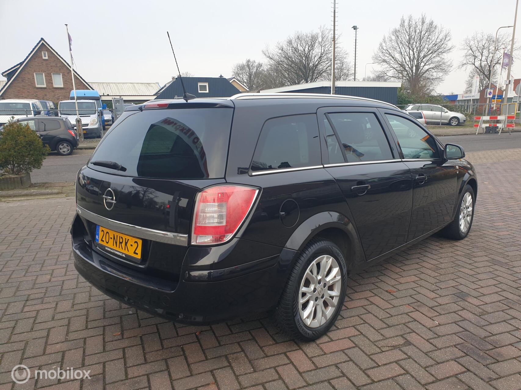 Foto van Opel Astra Wagon
