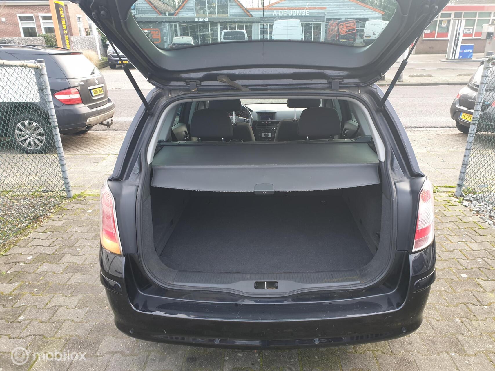 Foto van Opel Astra Wagon