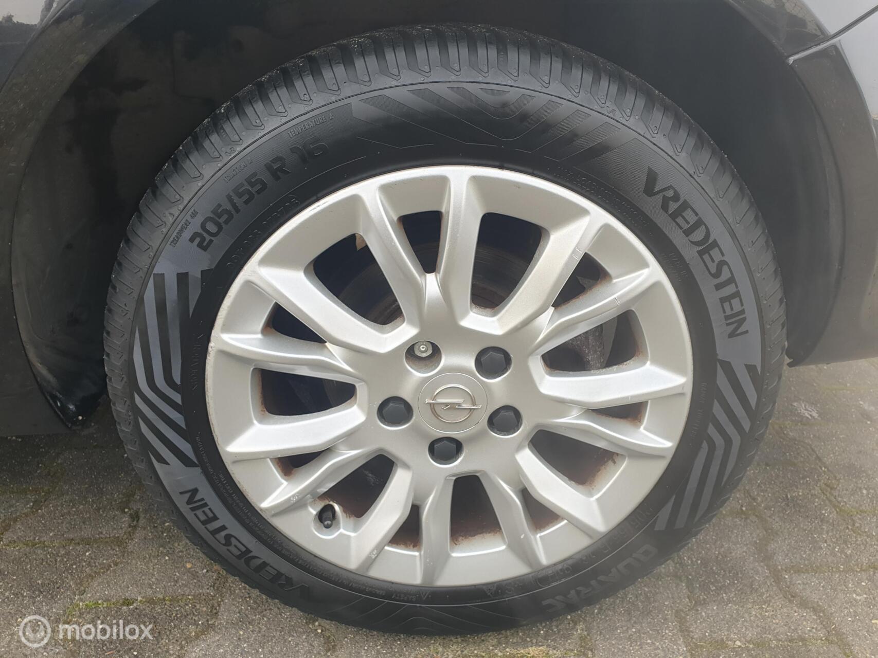 Foto van Opel Astra Wagon