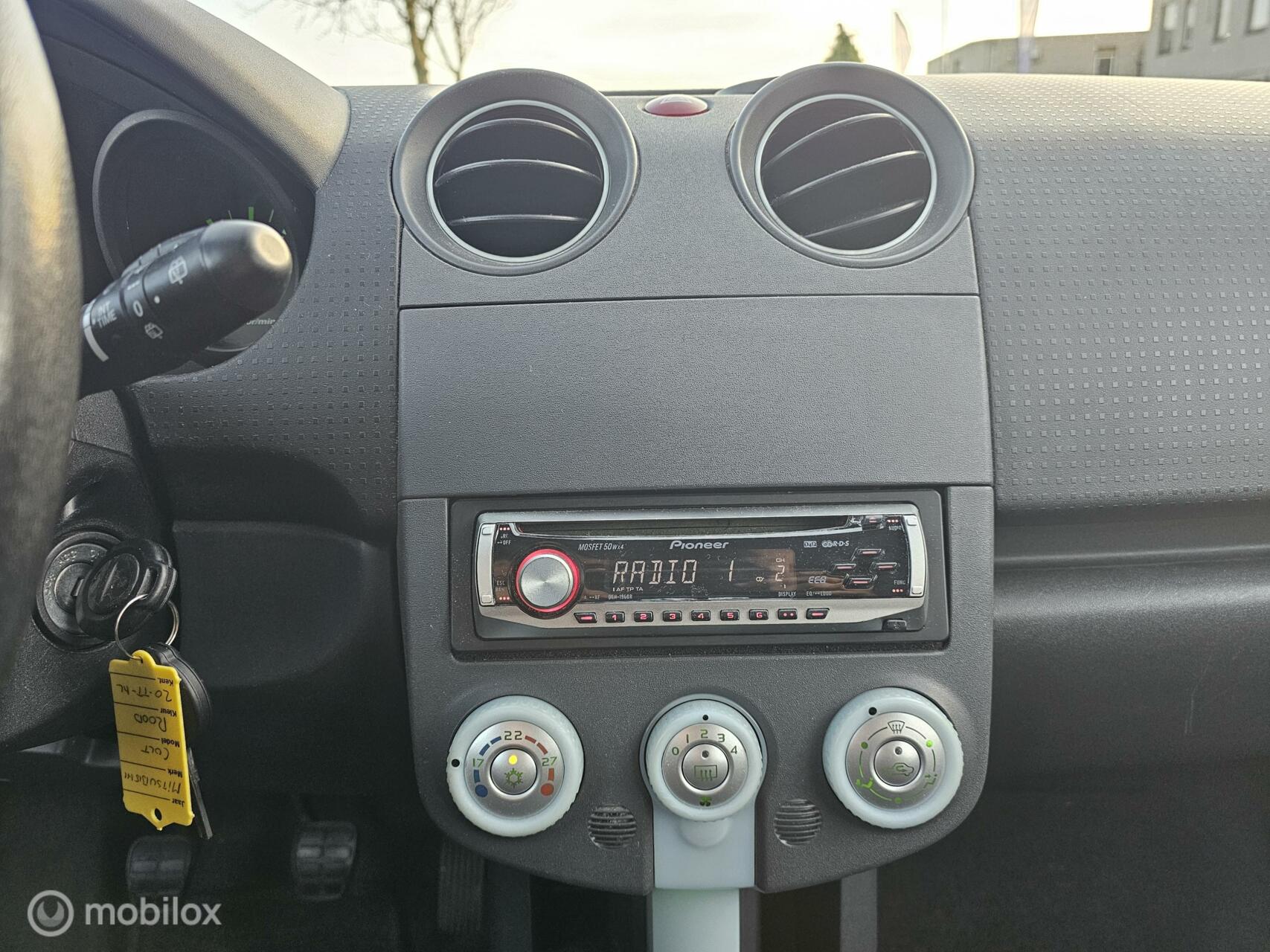 Foto van Mitsubishi Colt