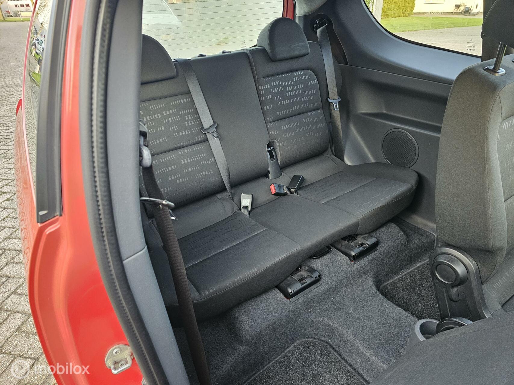 Foto van Mitsubishi Colt