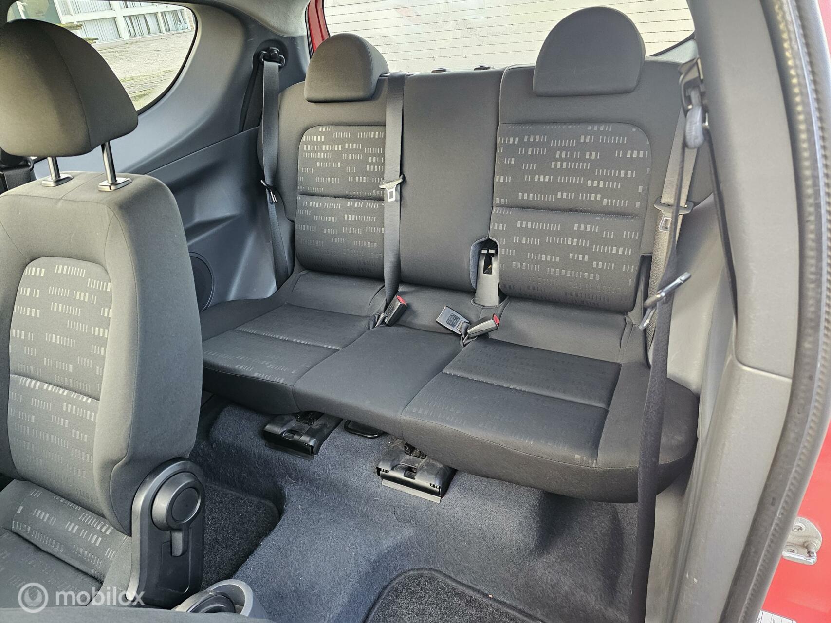 Foto van Mitsubishi Colt