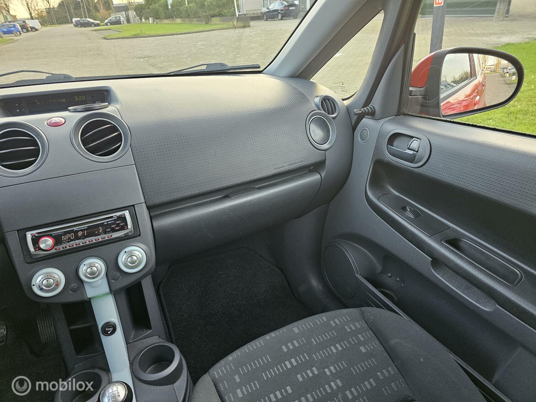 Foto van Mitsubishi Colt