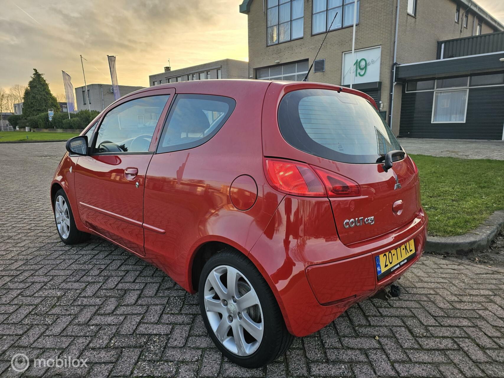 Foto van Mitsubishi Colt