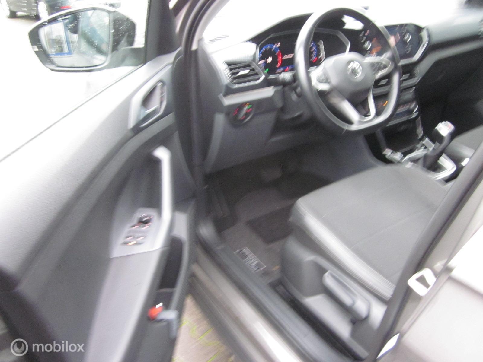 Foto van Volkswagen T-cross