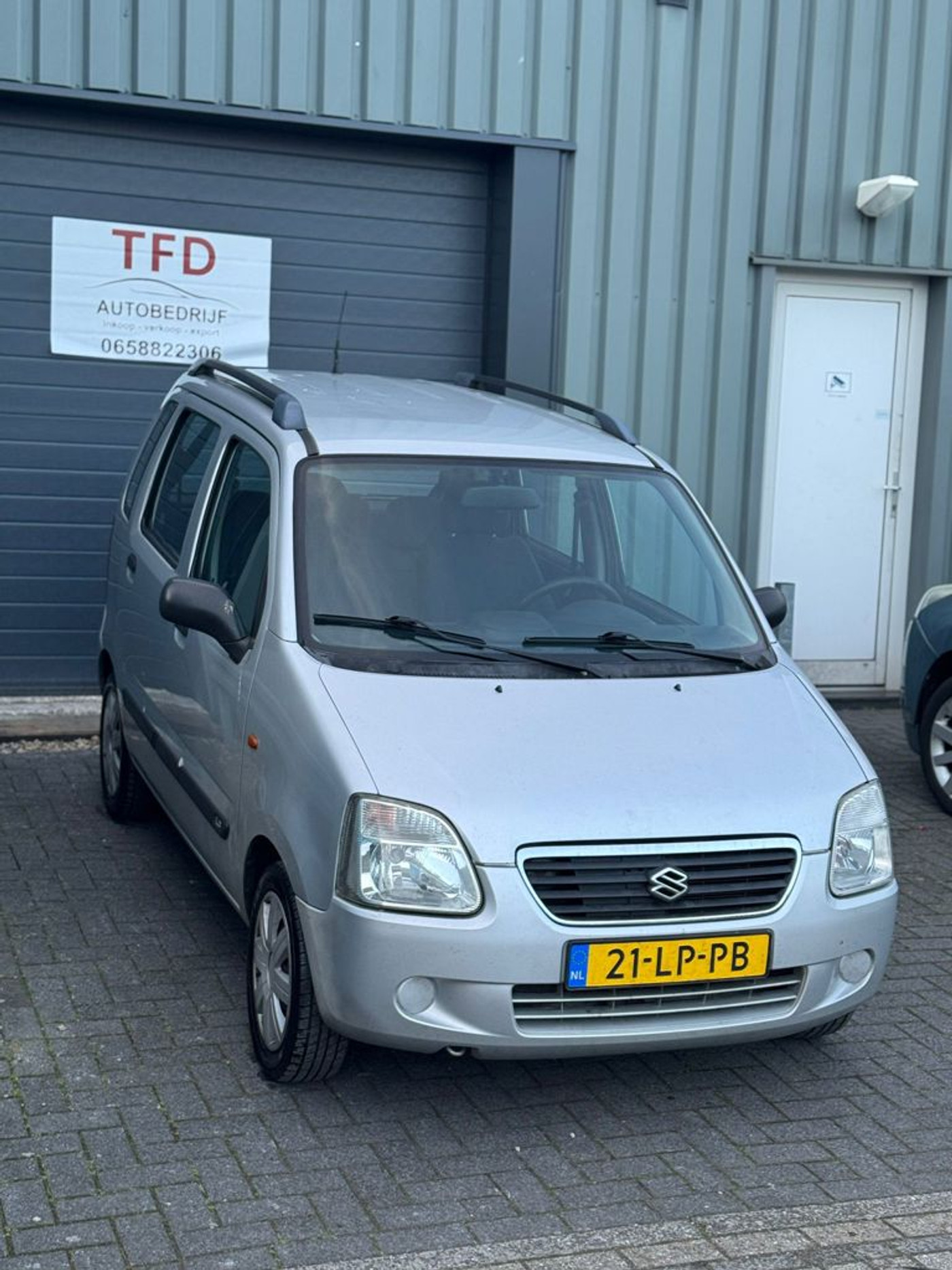Foto van Suzuki Wagon R