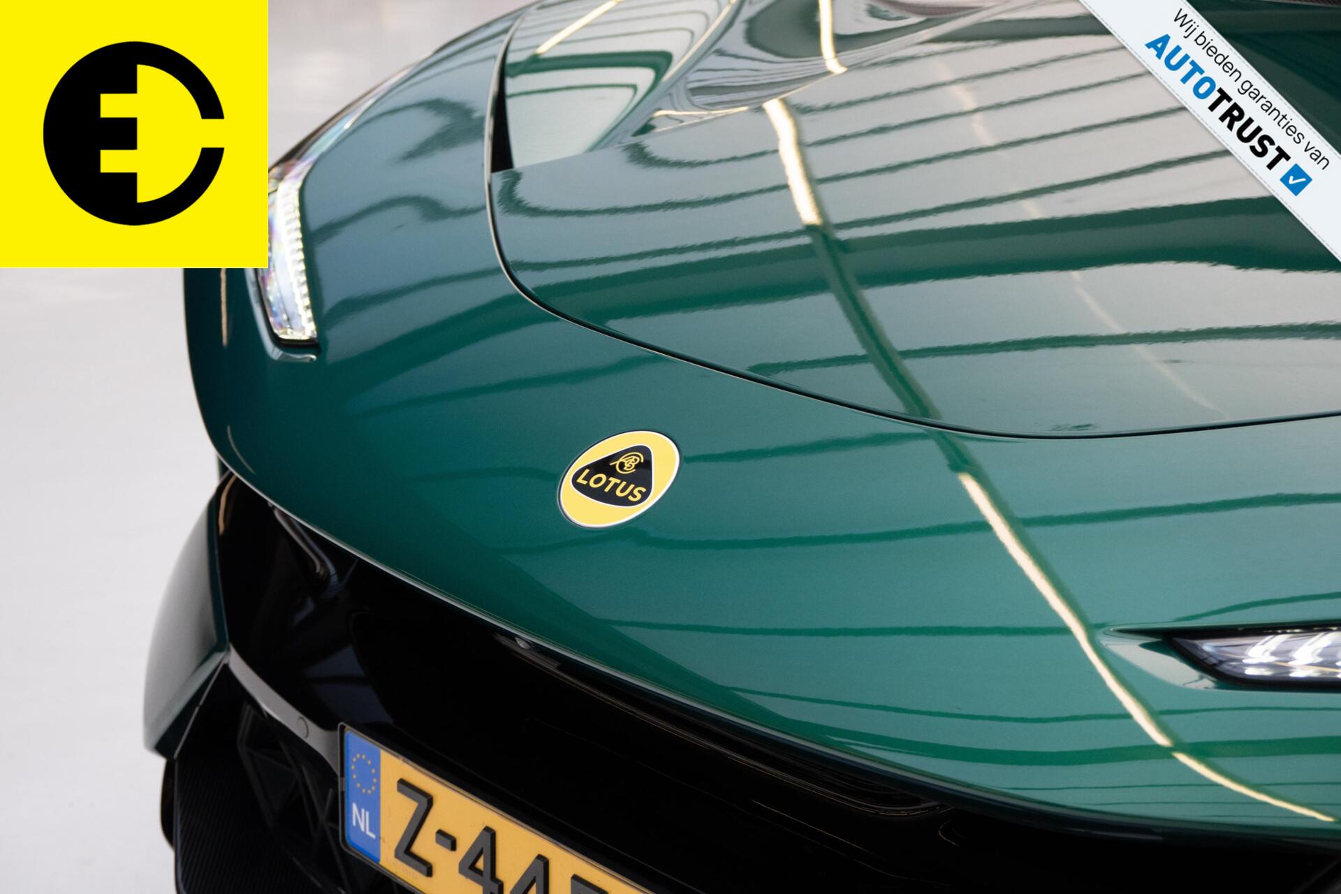 Foto van Lotus Eletre