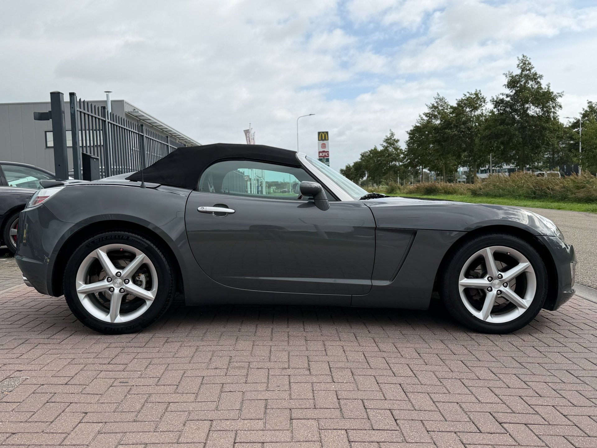 Foto van Opel GT
