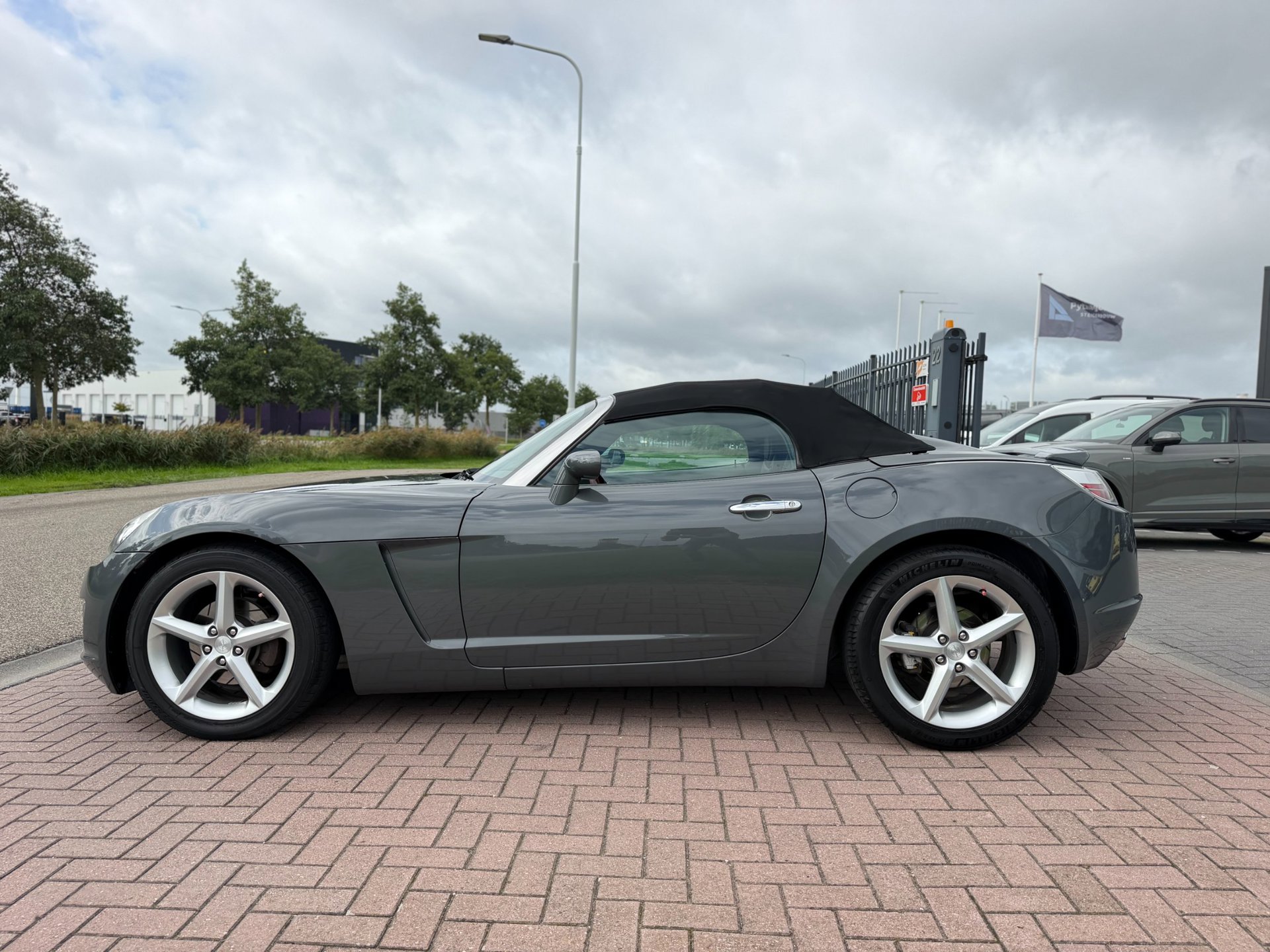 Foto van Opel GT