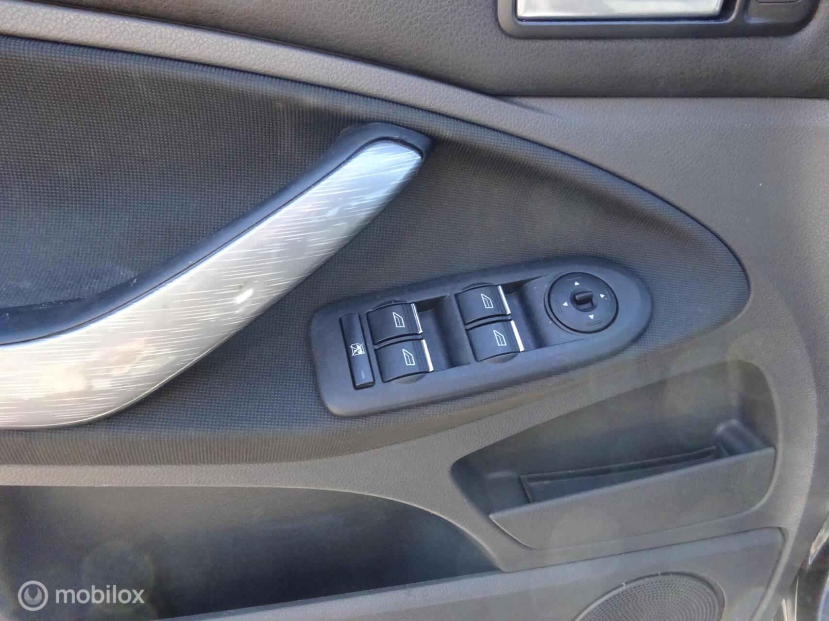 Foto van Ford C-max