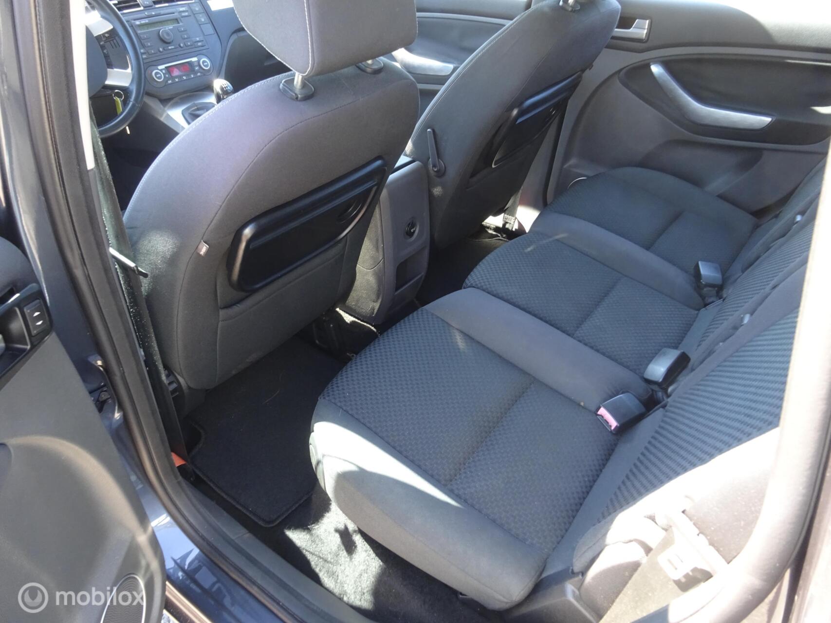 Foto van Ford C-max