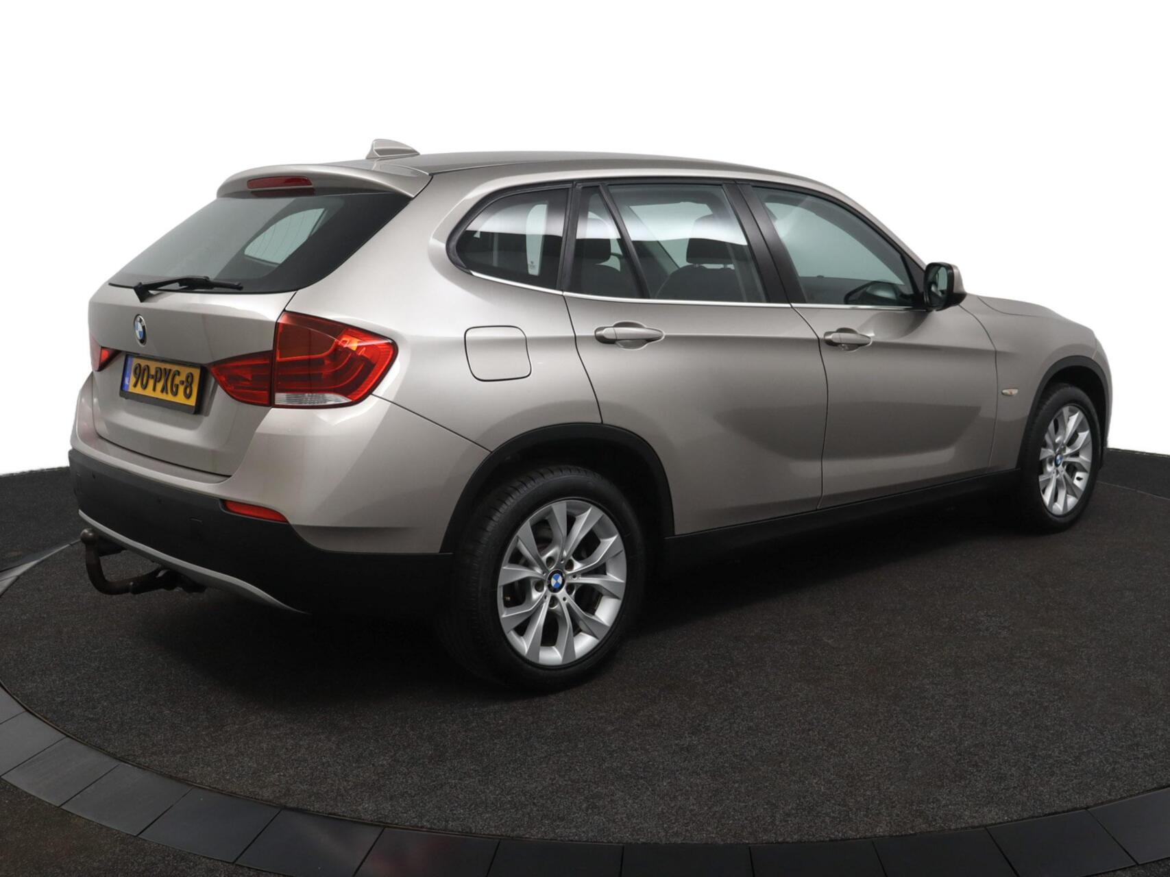 Foto van BMW X1 xDrive 28i