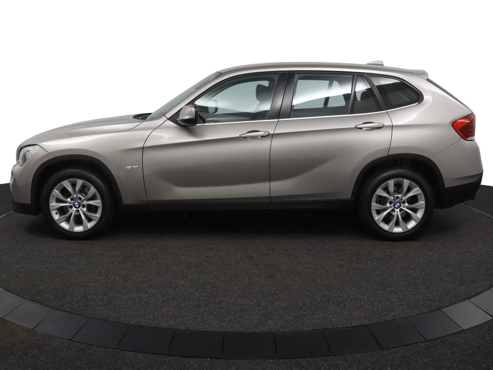 Foto van BMW X1 xDrive 28i
