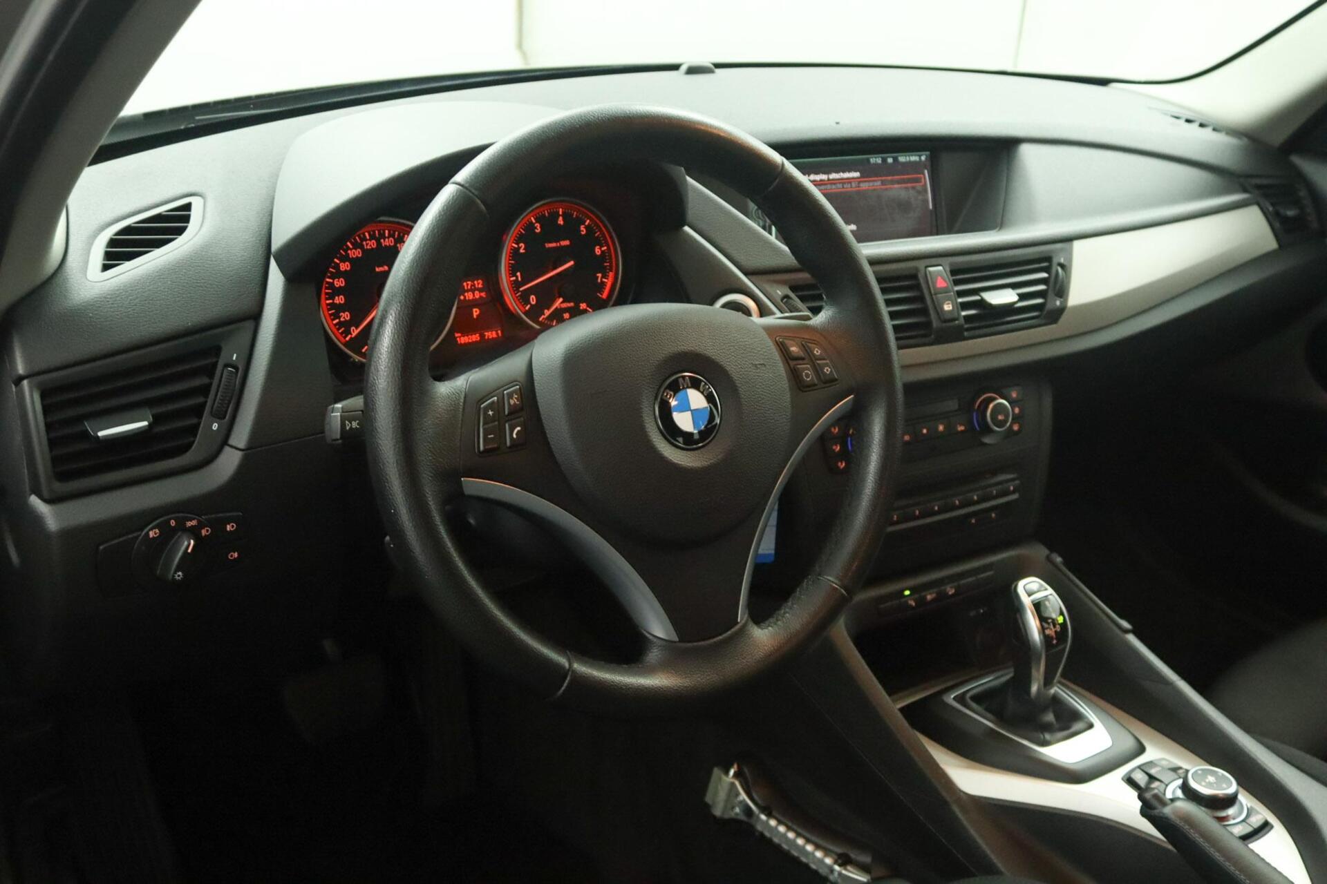Foto van BMW X1 xDrive 28i