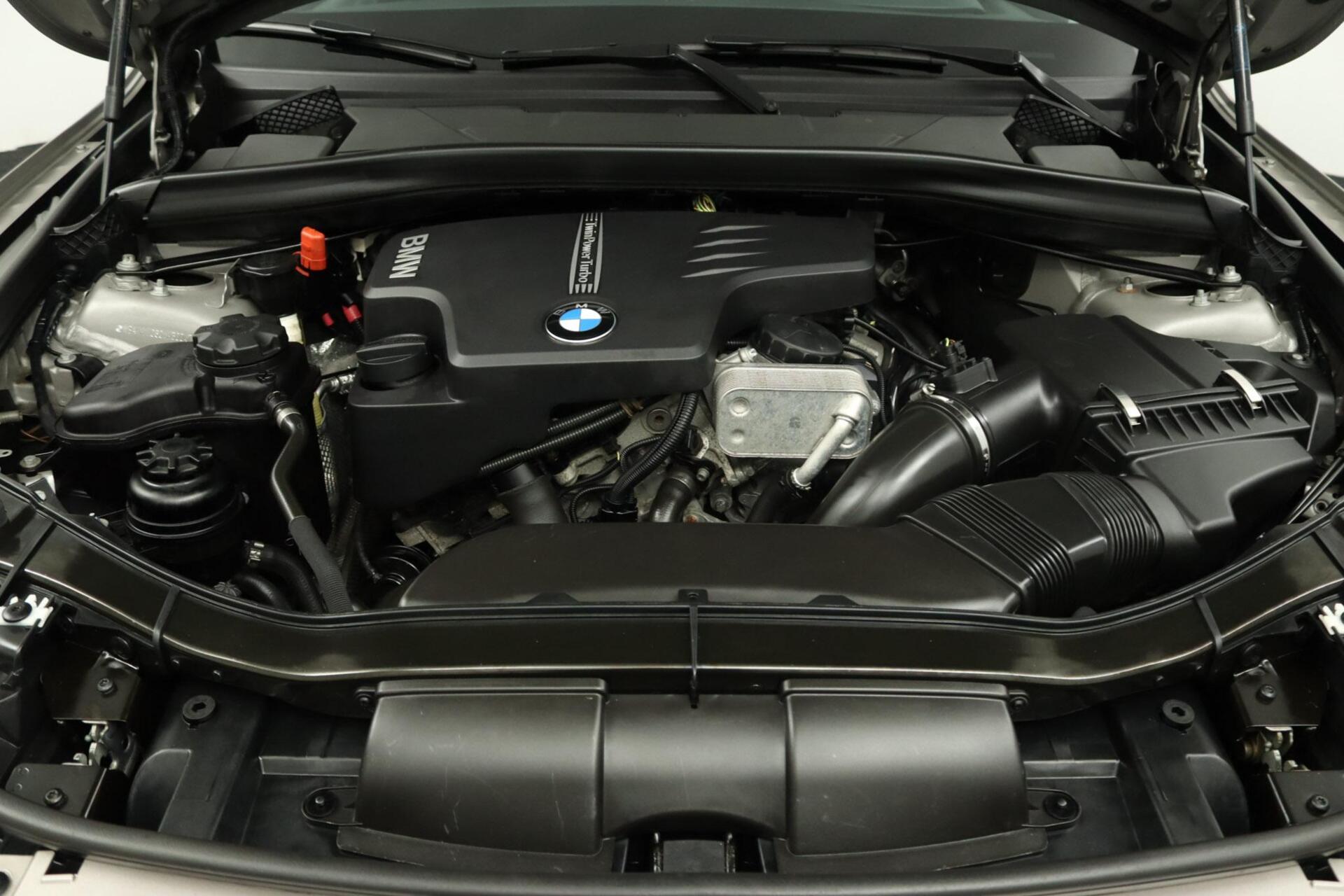 Foto van BMW X1 xDrive 28i