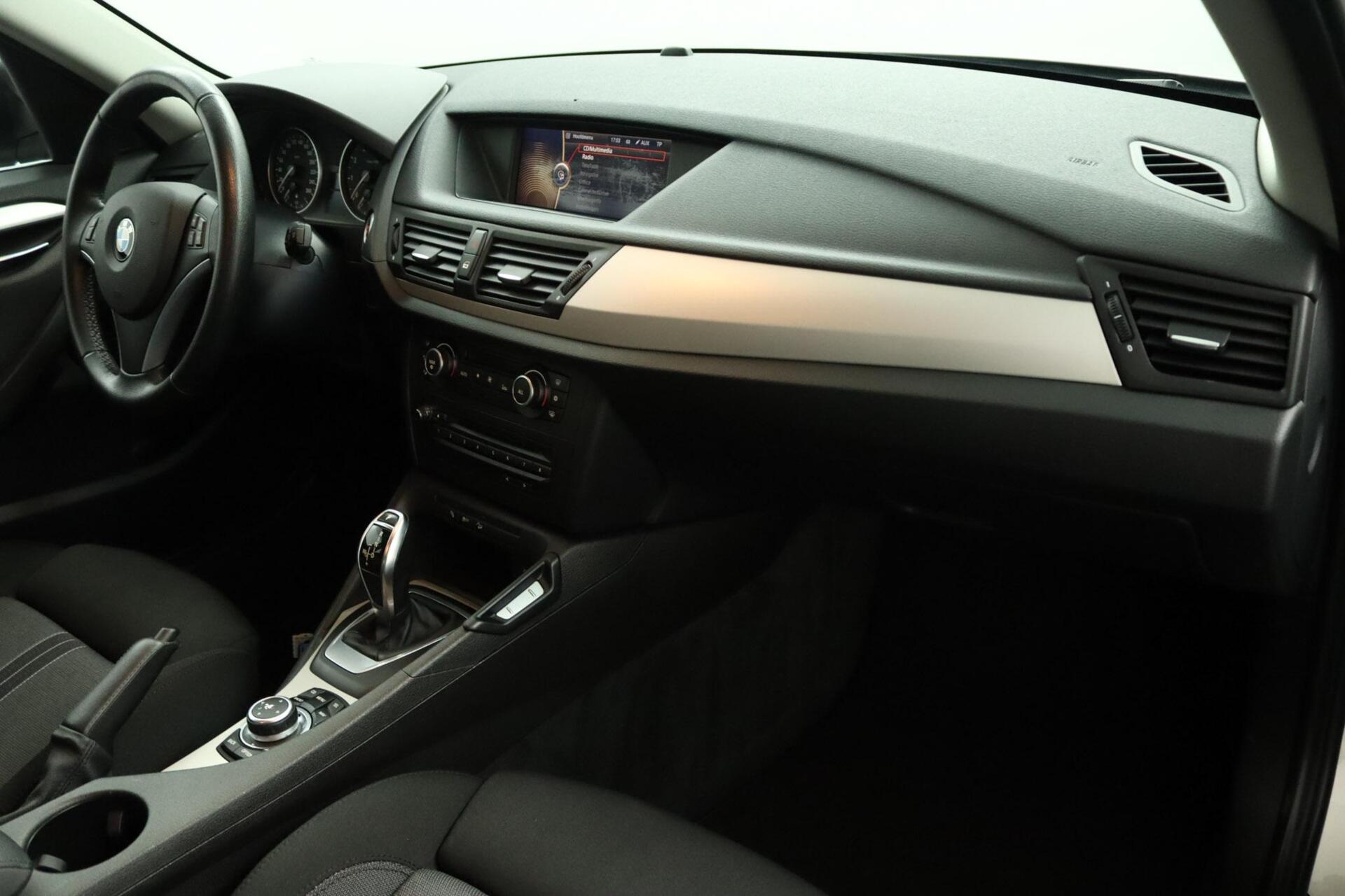 Foto van BMW X1 xDrive 28i