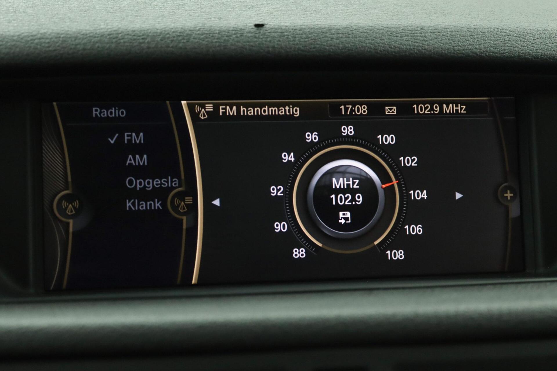Foto van BMW X1 xDrive 28i