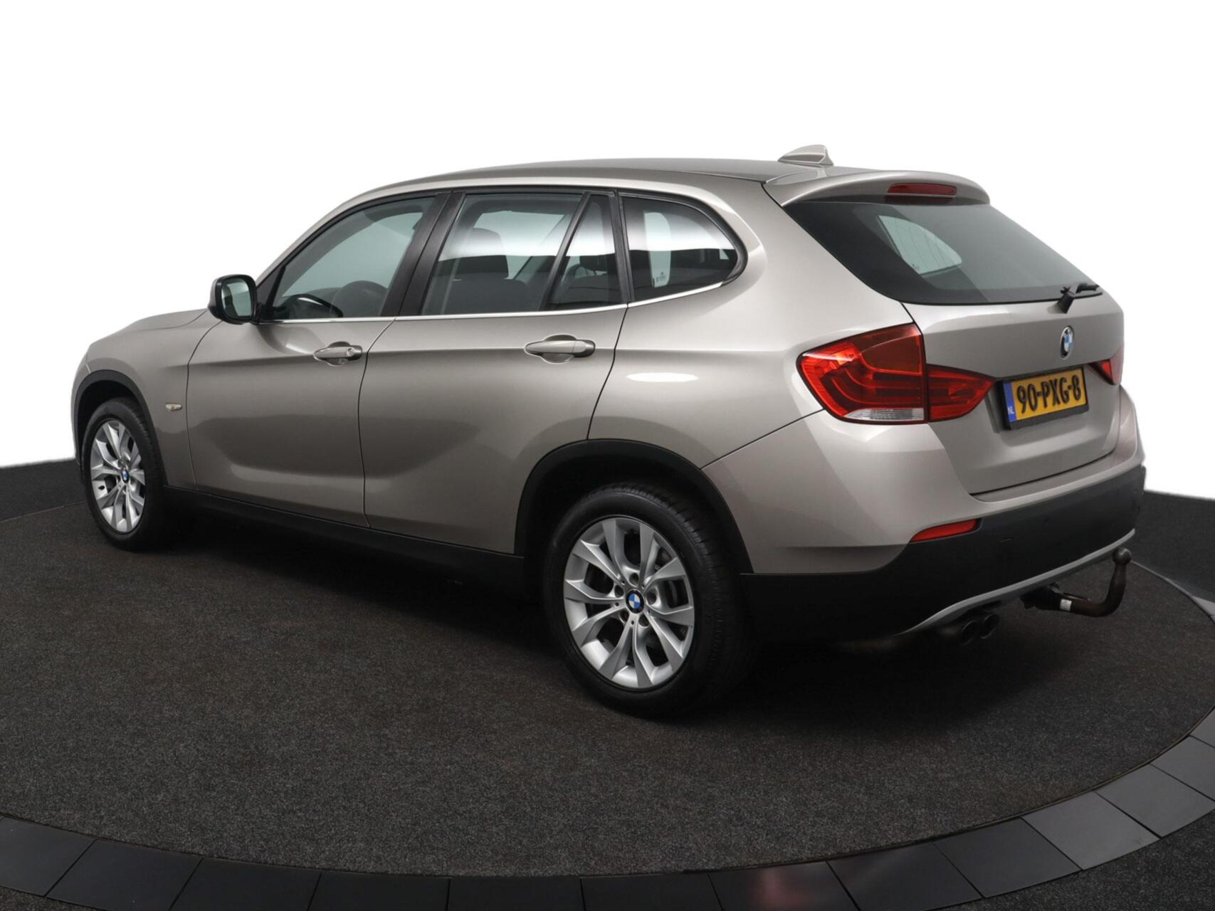 Foto van BMW X1 xDrive 28i