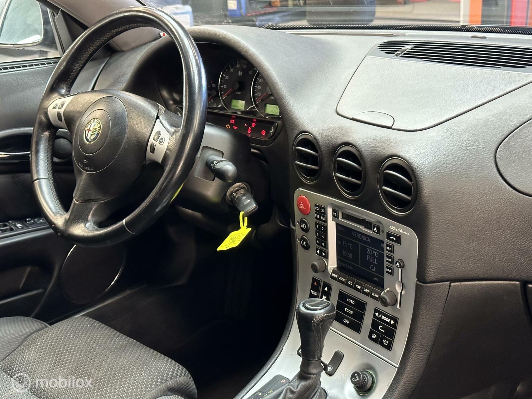 Foto van Alfa Romeo 166