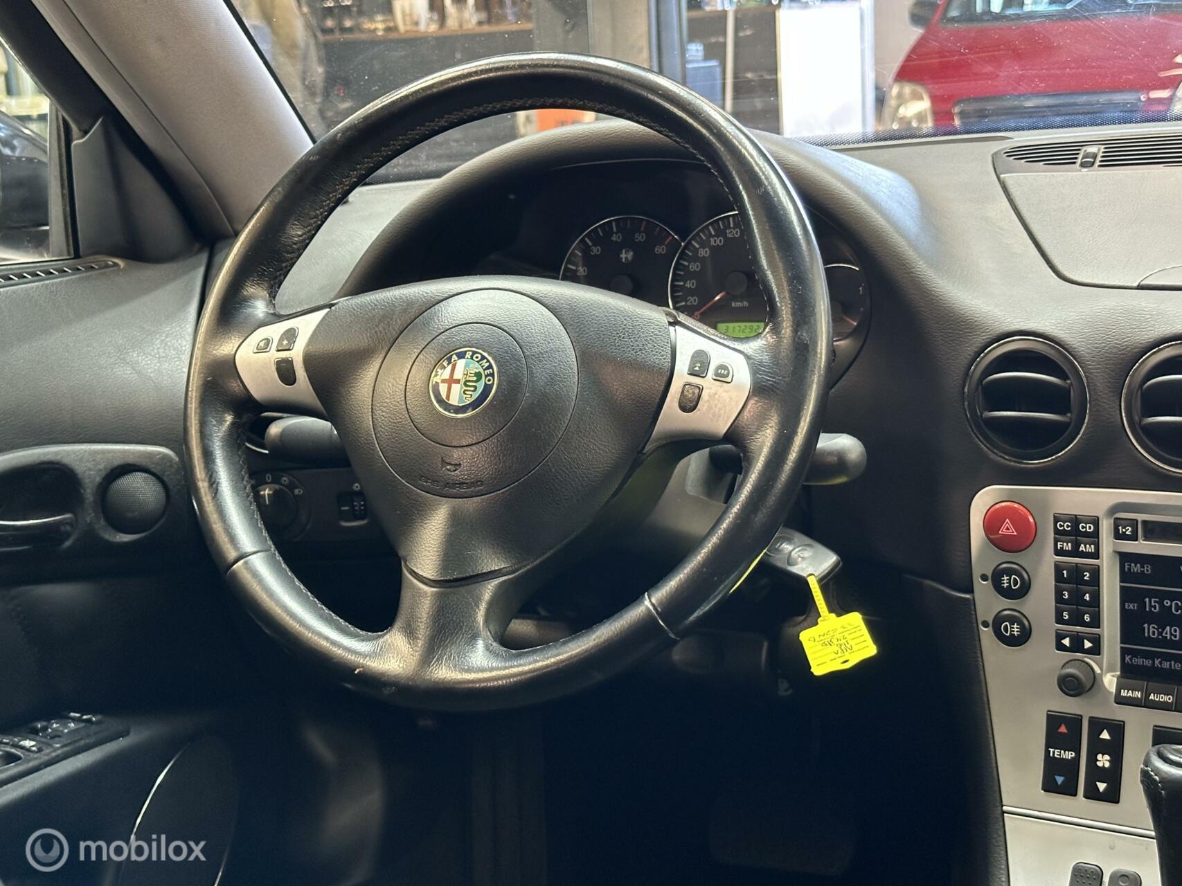 Foto van Alfa Romeo 166