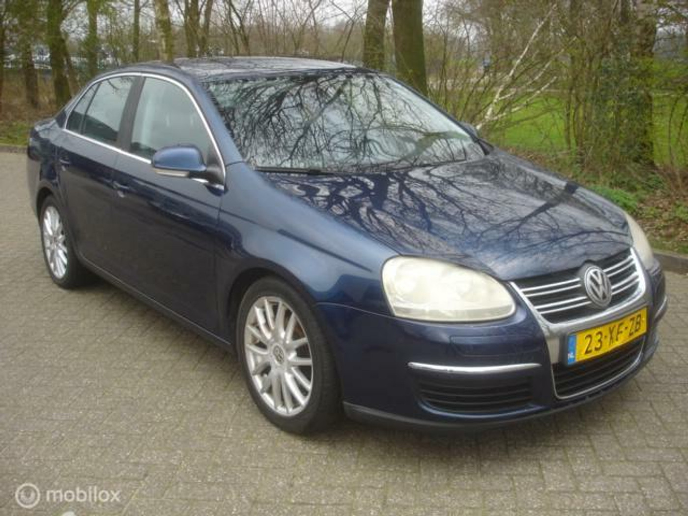Volkswagen Jetta 1.6 FSI Comfortline 6 bak - Cruise - Airco 2007 - voorkant