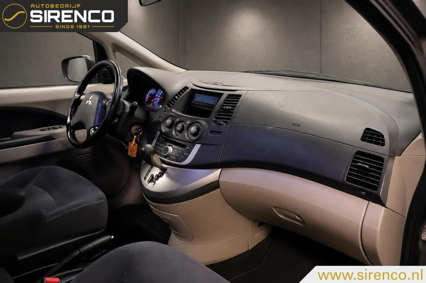 Foto van Mitsubishi Mitsubishi Grandis