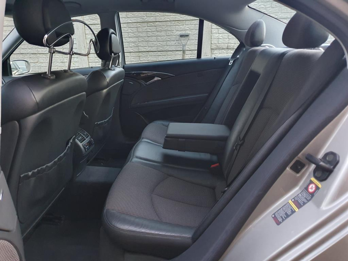 Foto van Mercedes-Benz E 200 Kompressor