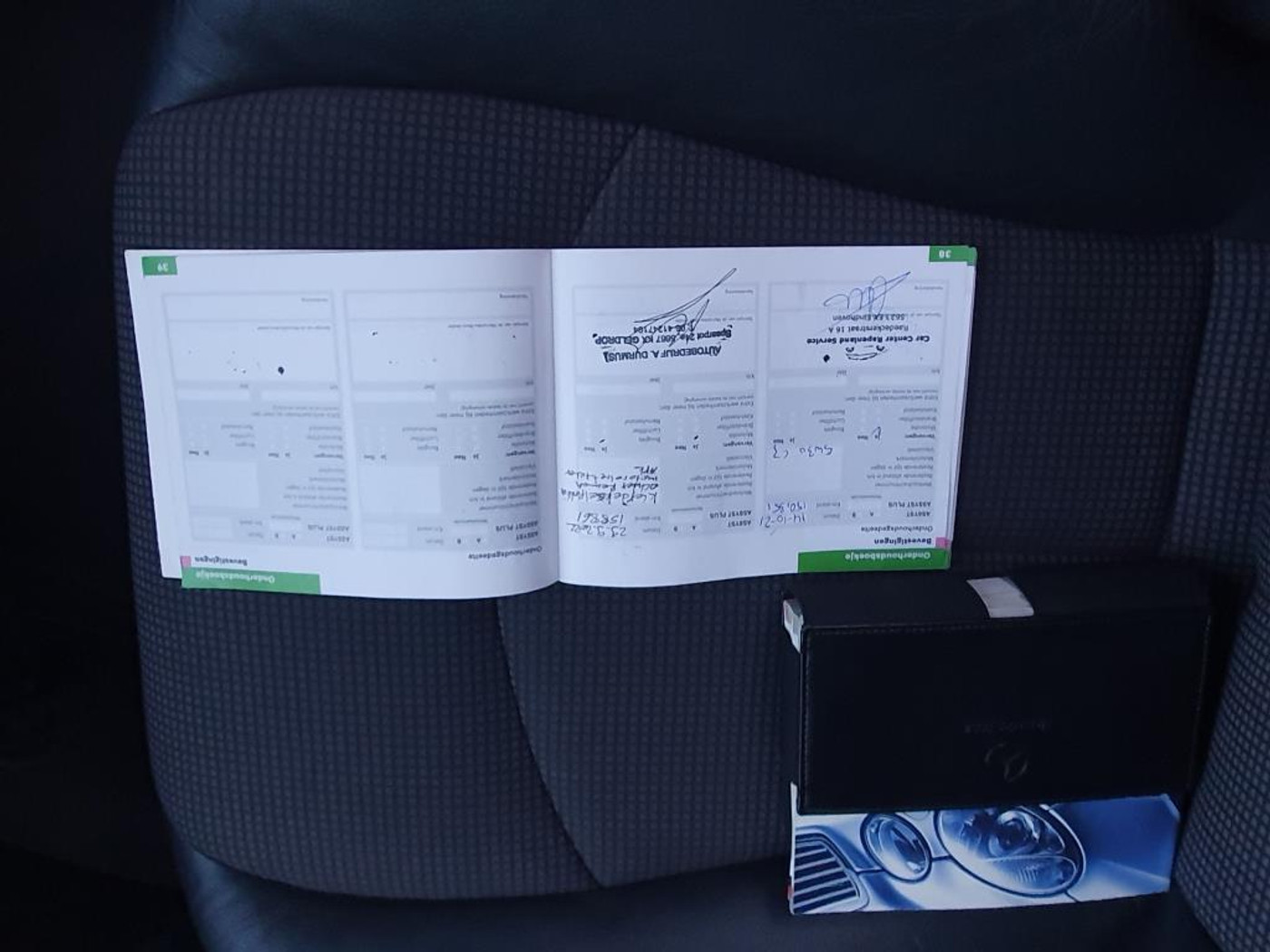 Foto van Mercedes-Benz E 200 Kompressor