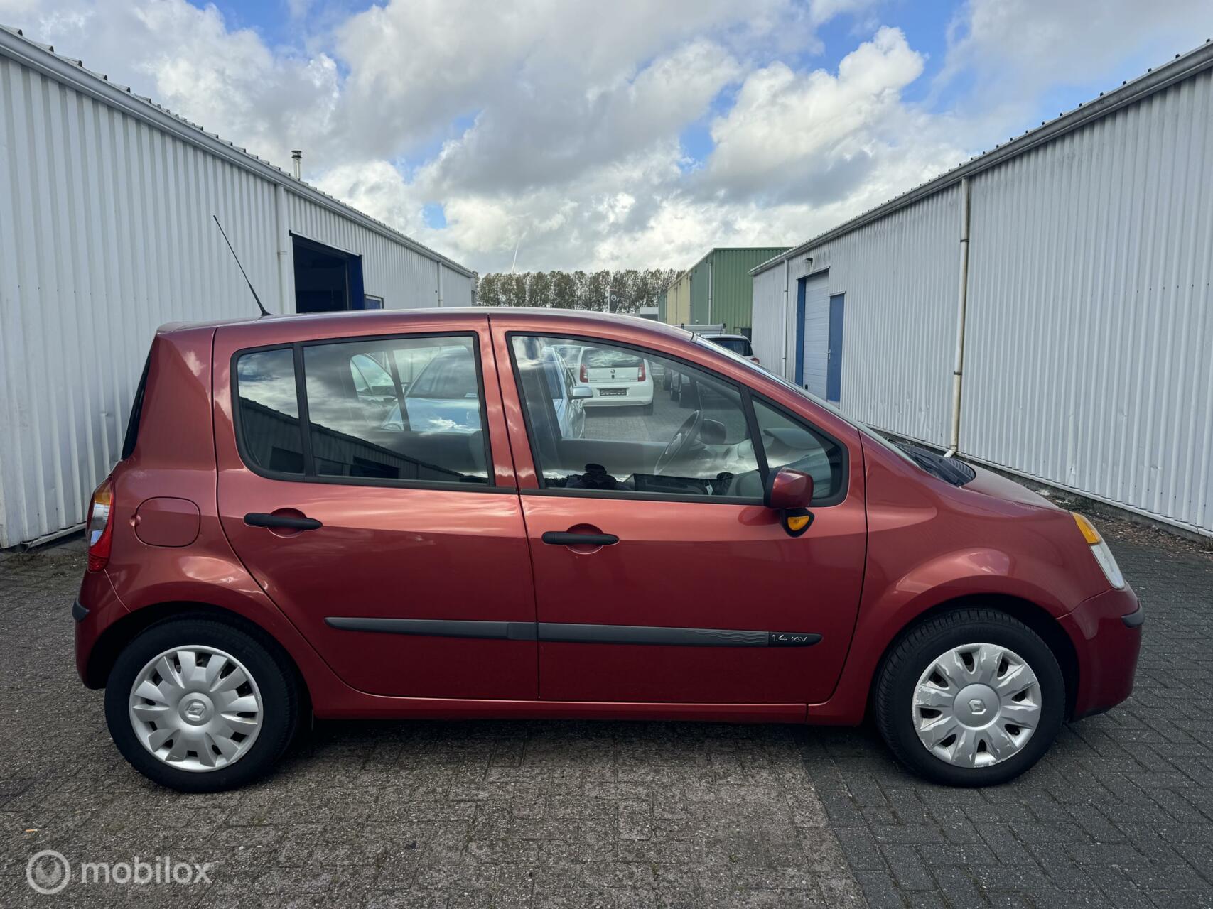 Foto van Renault Modus