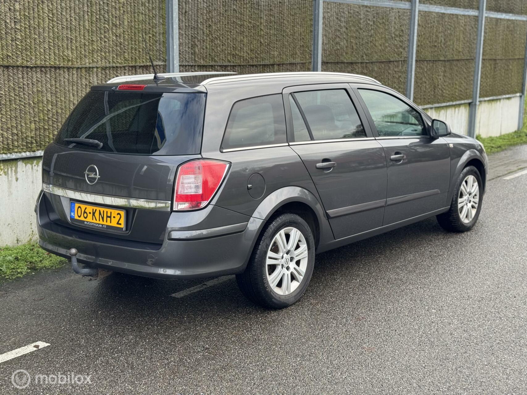 Foto van Opel Astra Wagon