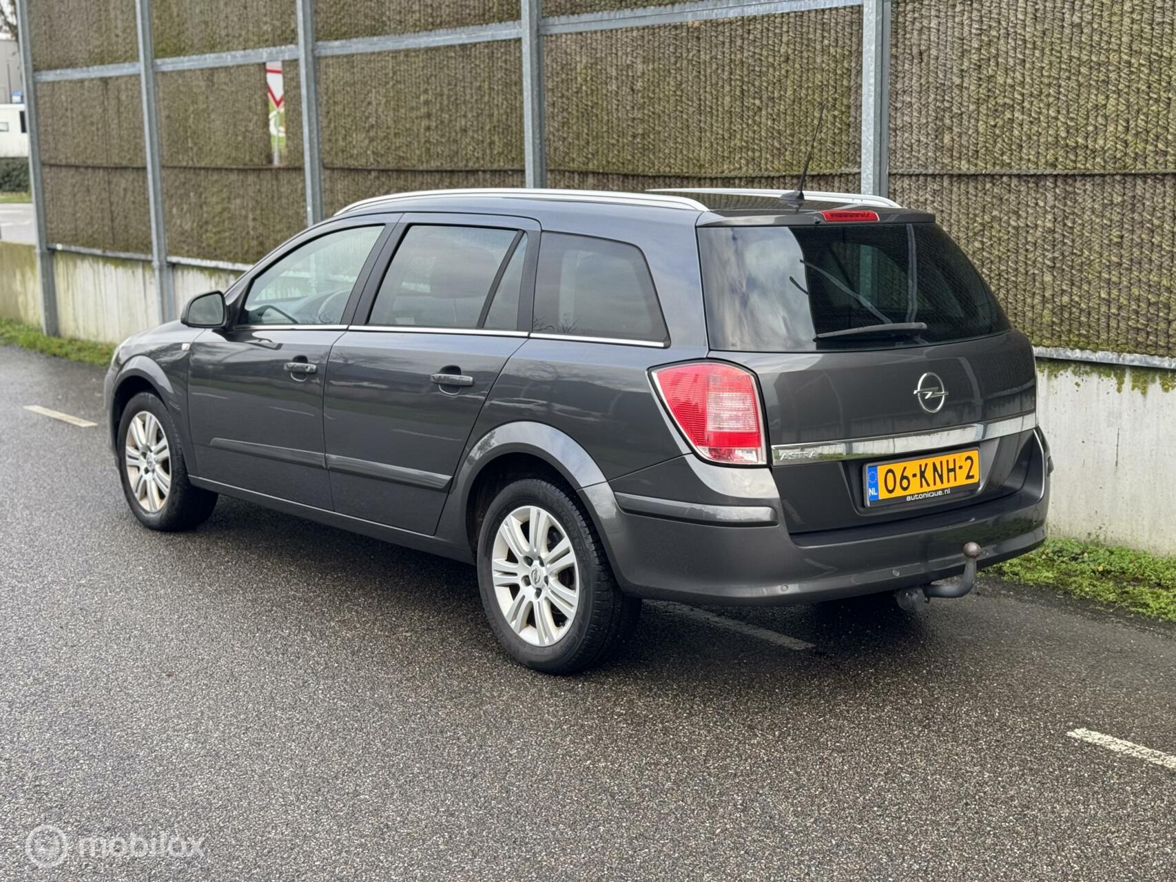 Foto van Opel Astra Wagon