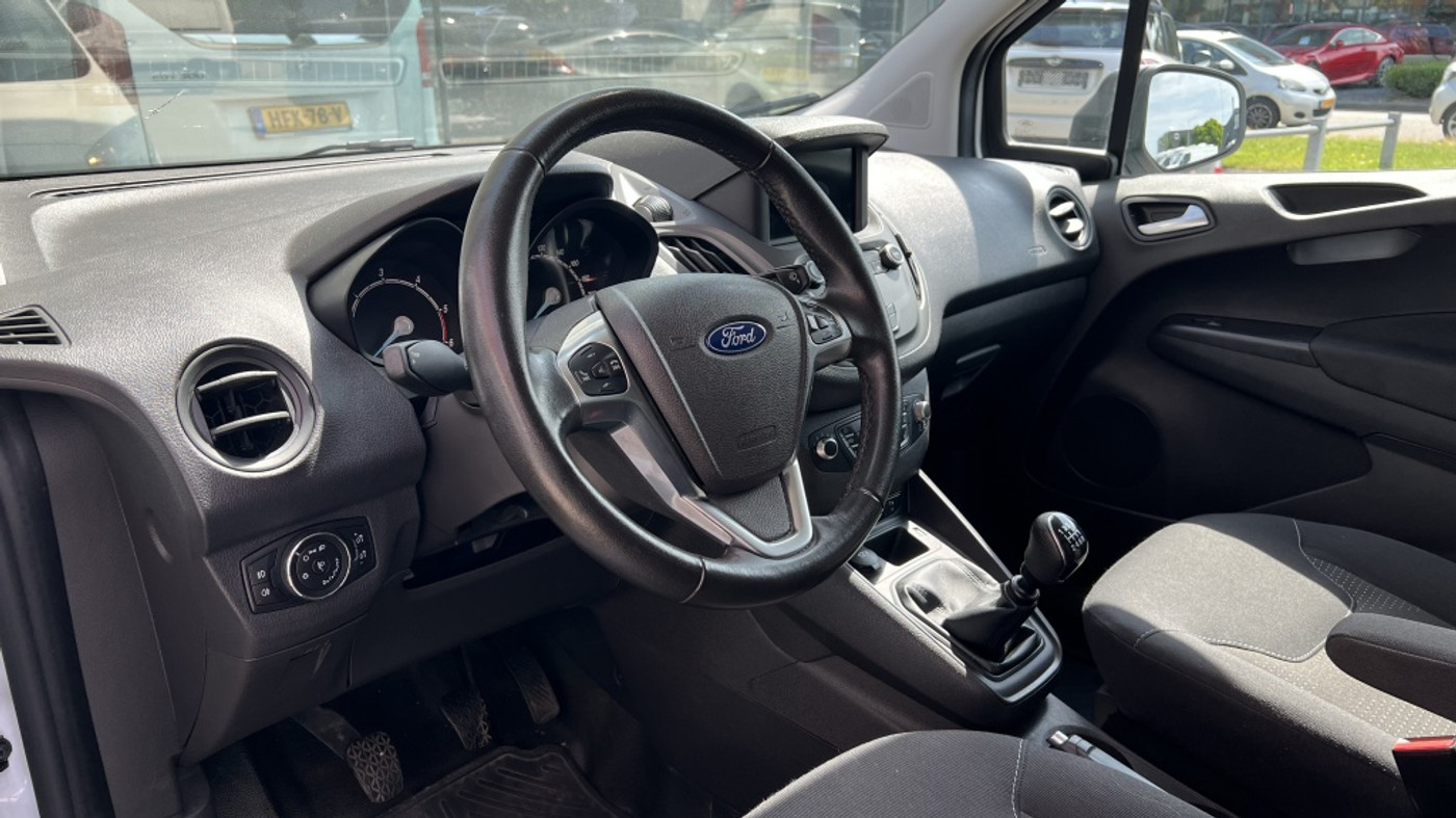 Foto van Ford Transit Courier