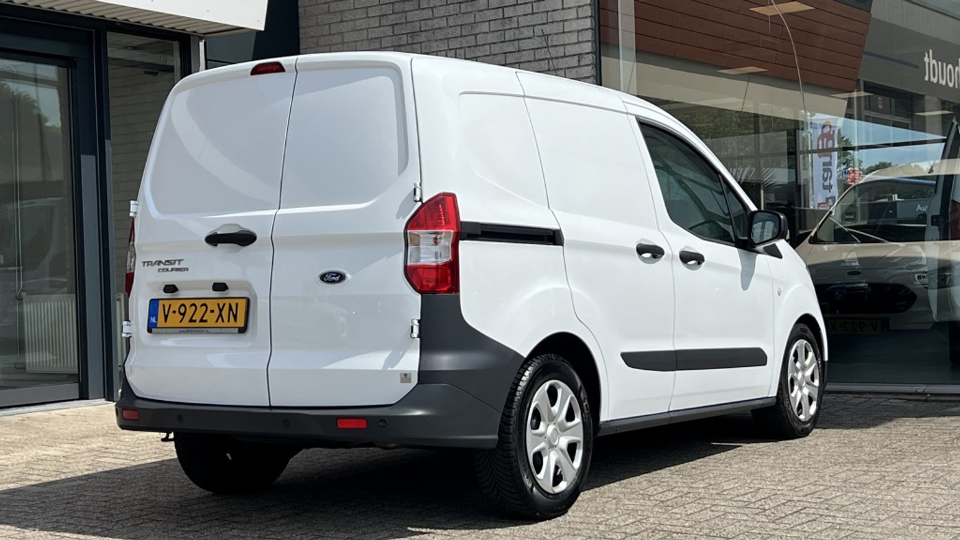 Foto van Ford Transit Courier