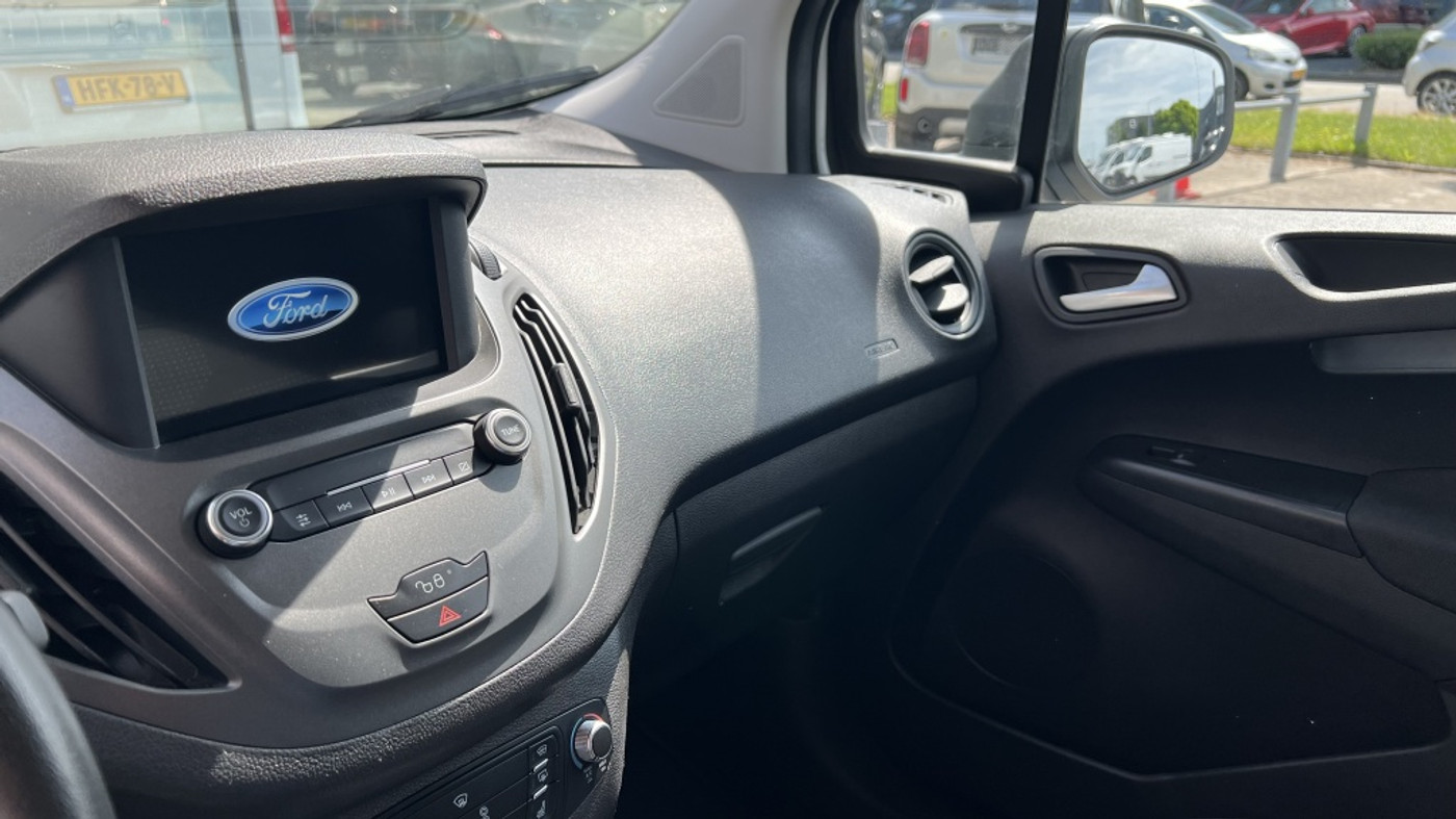Foto van Ford Transit Courier
