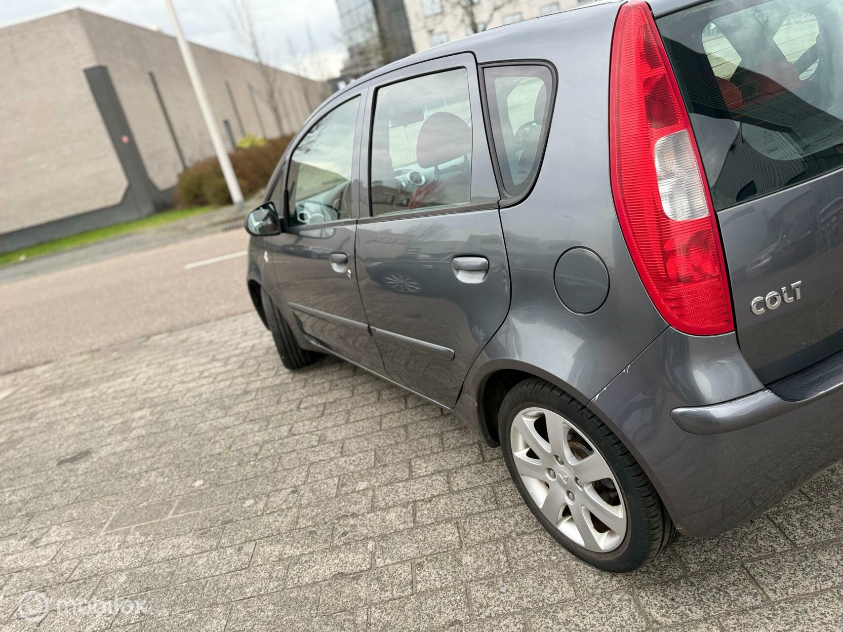 Foto van Mitsubishi Colt