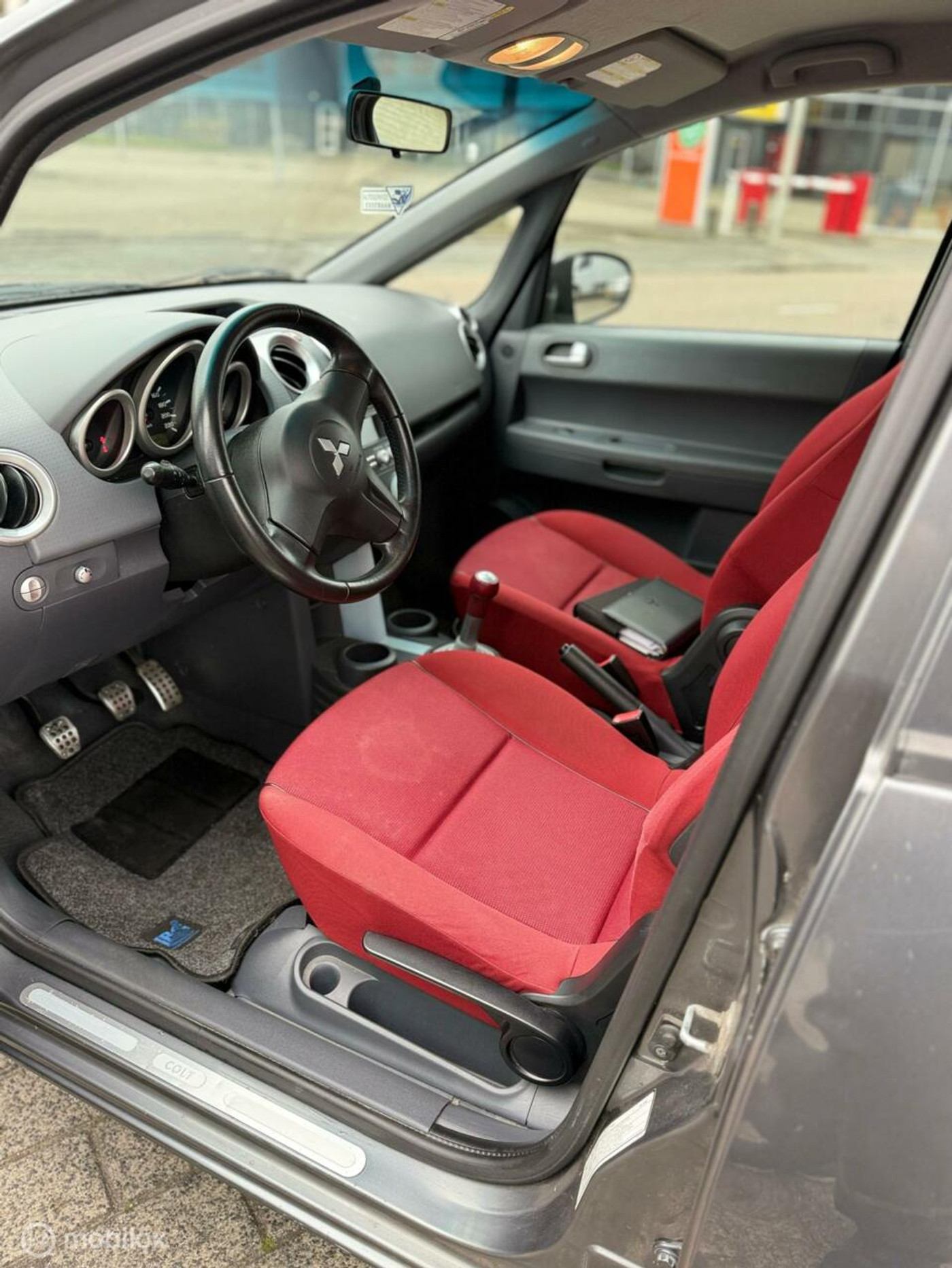 Foto van Mitsubishi Colt