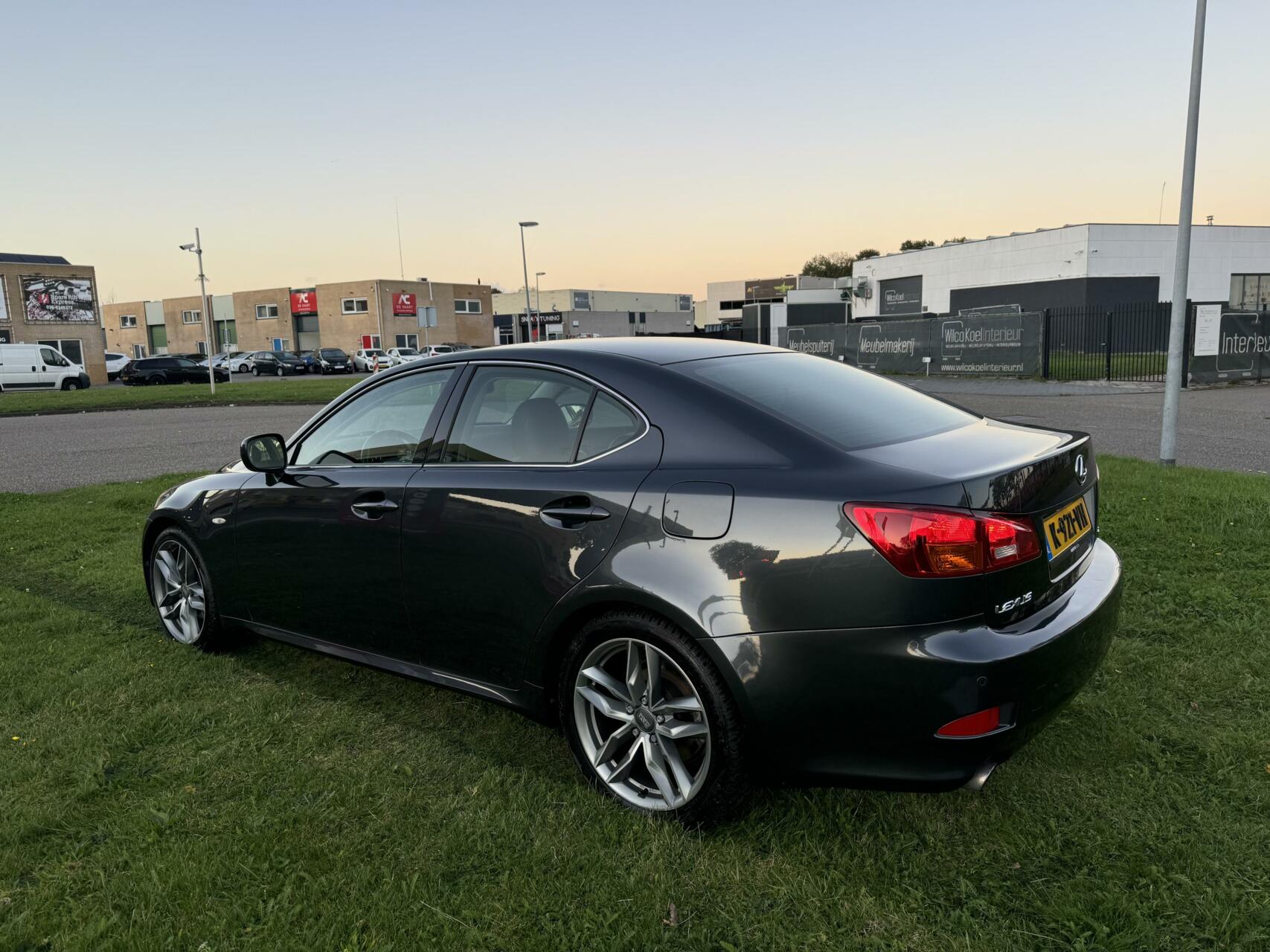 Foto van Lexus Is