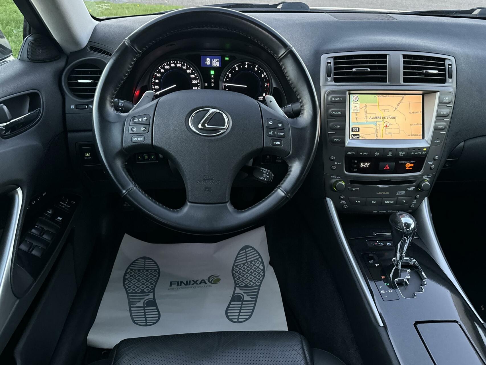 Foto van Lexus Is