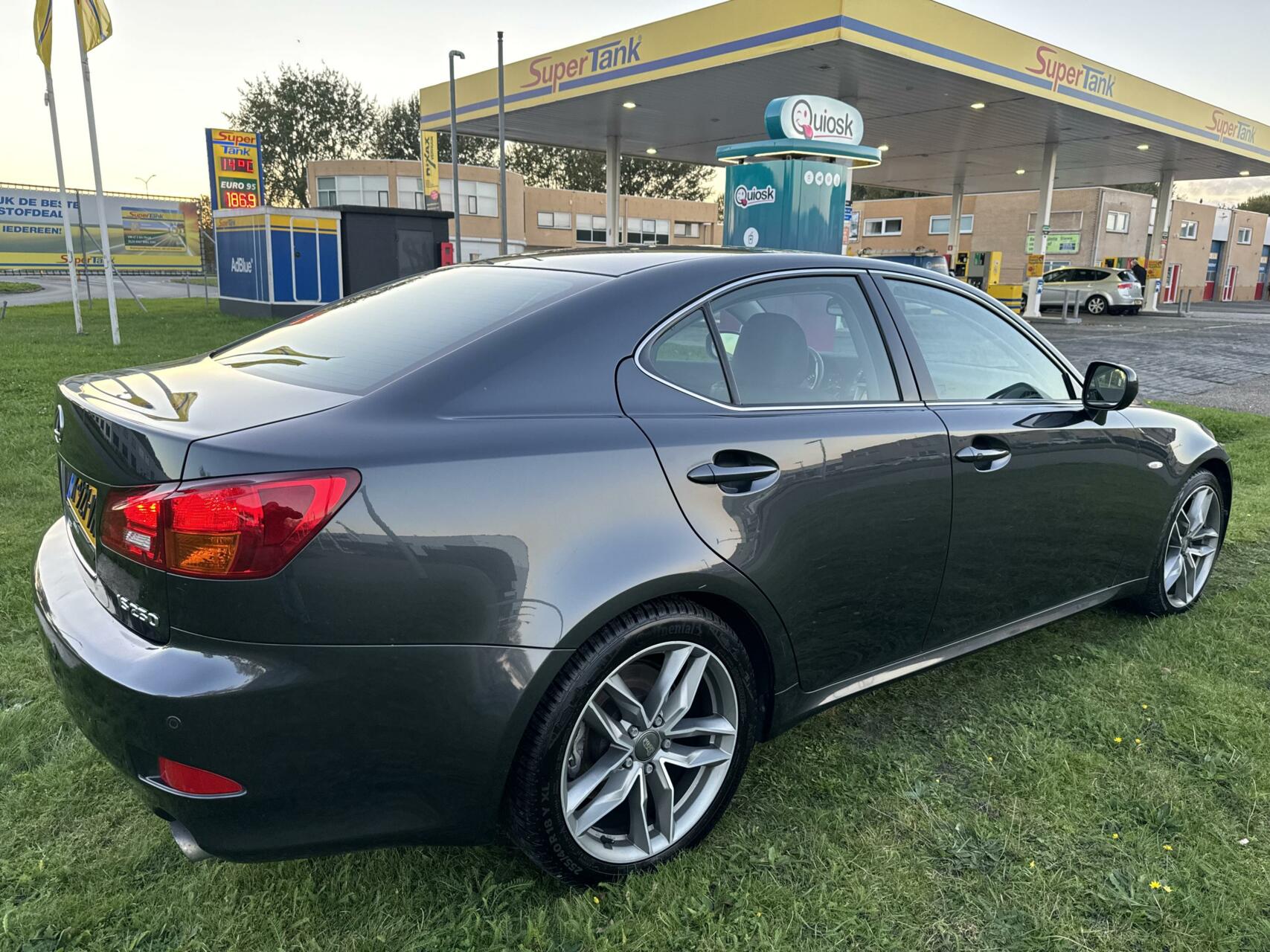 Foto van Lexus Is