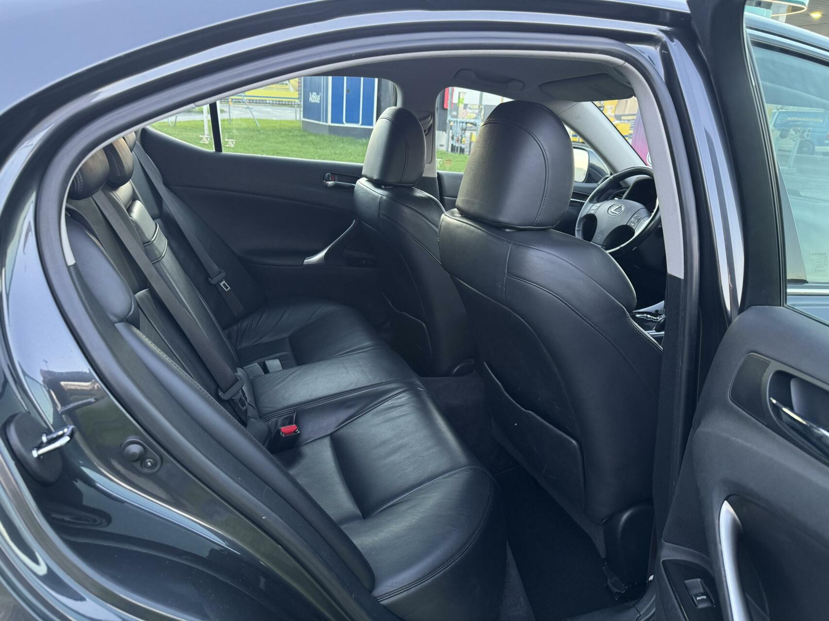 Foto van Lexus Is