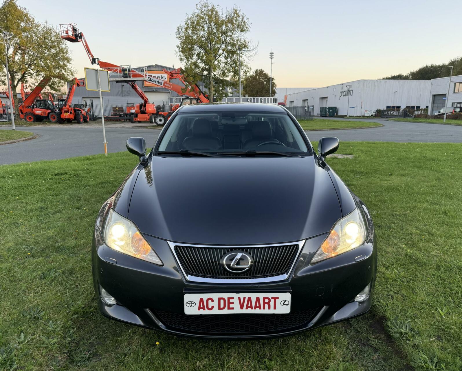 Foto van Lexus Is