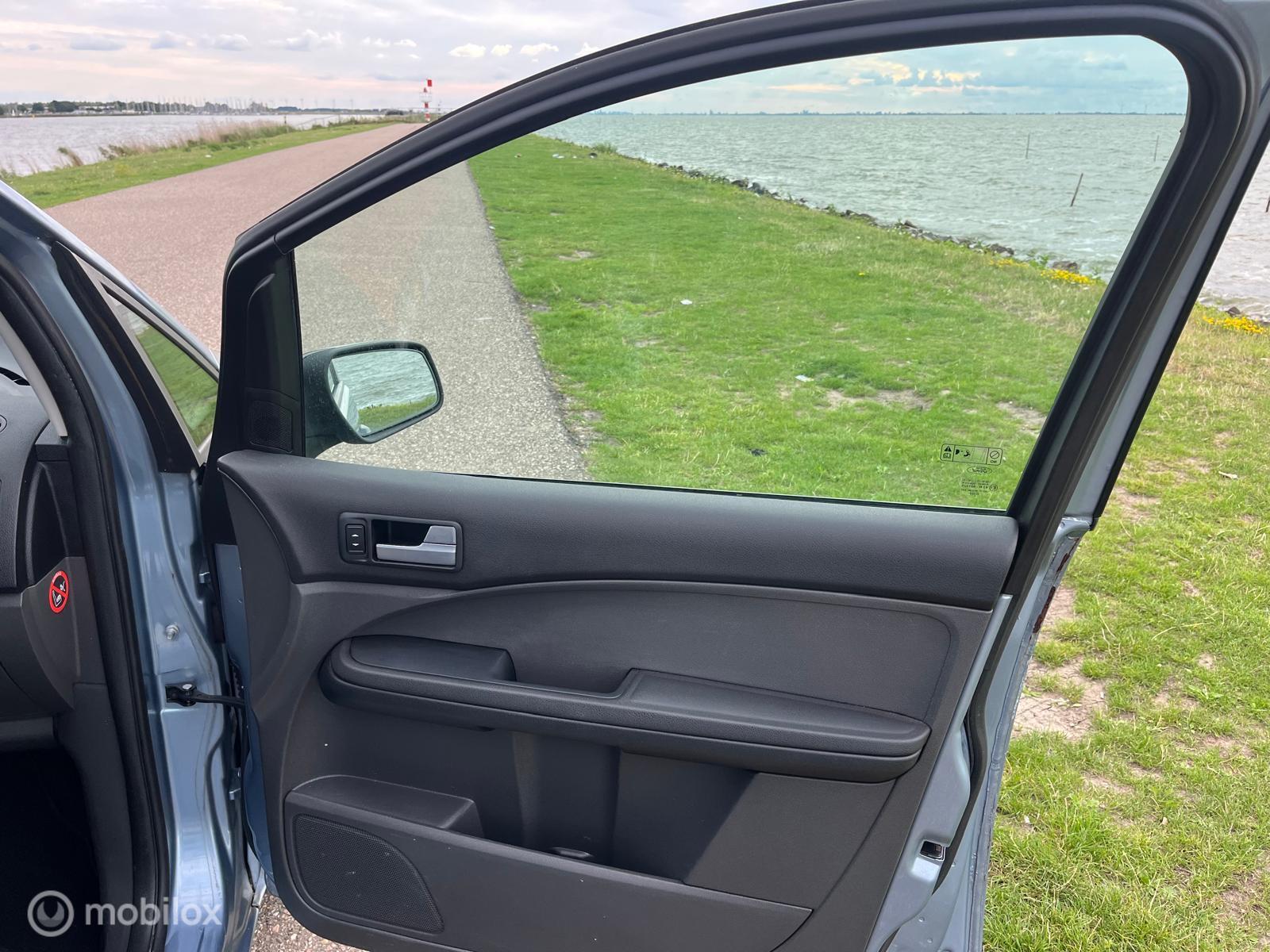 Foto van Ford Focus C-max