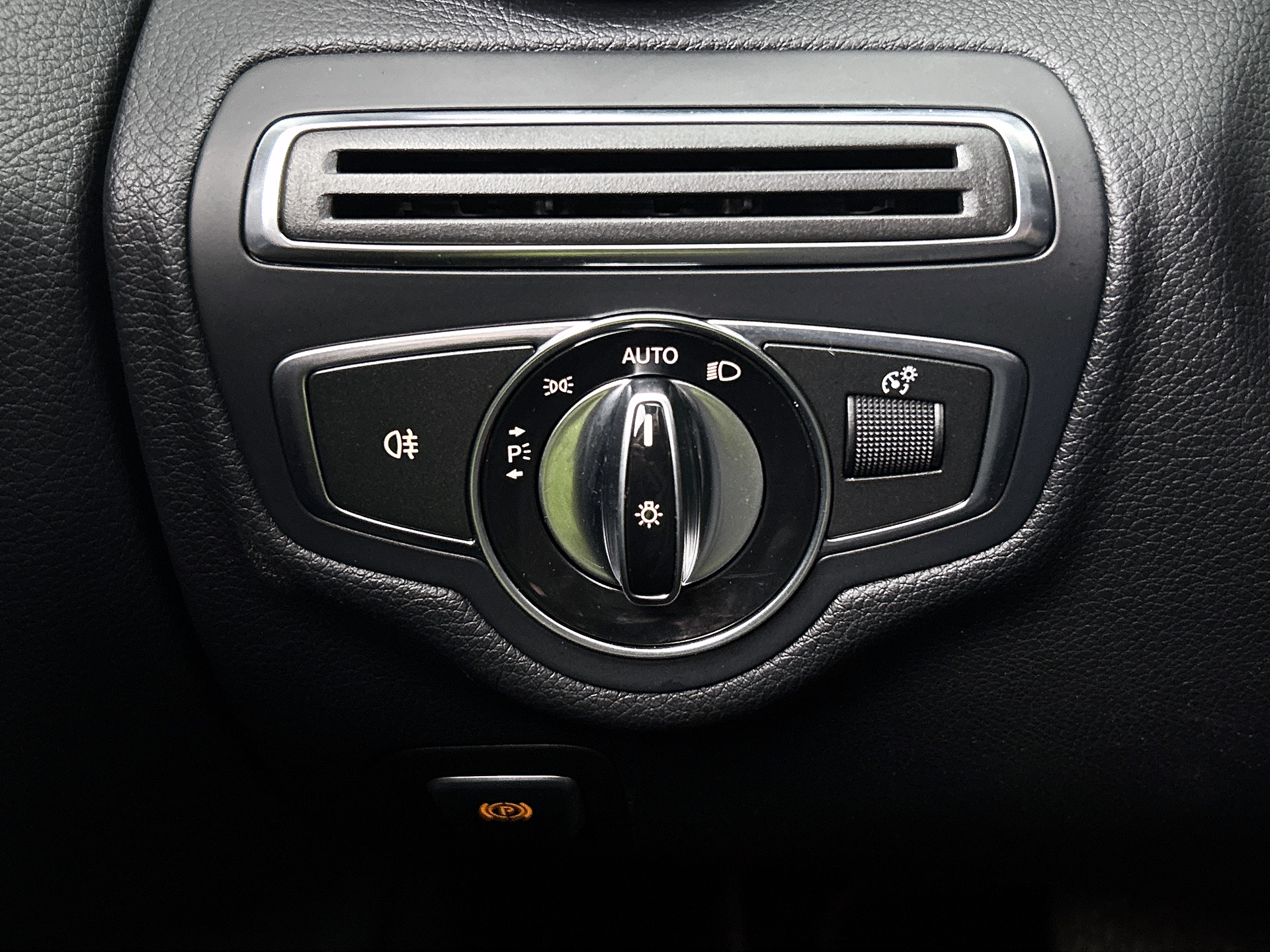 Foto van Mercedes-Benz C 220 Bluetec