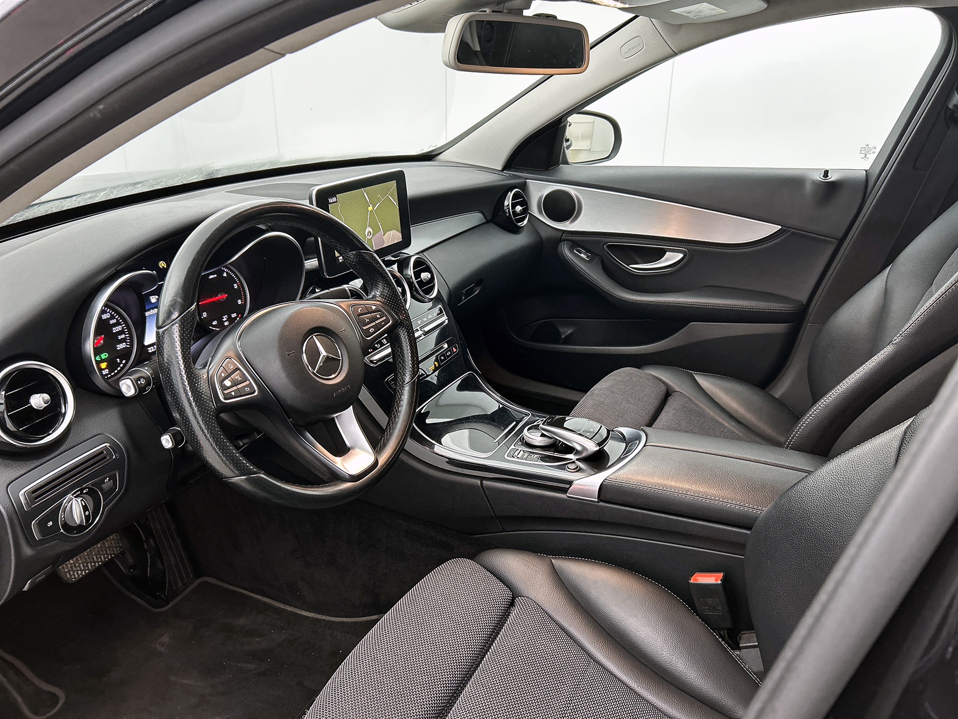 Foto van Mercedes-Benz C 220 Bluetec