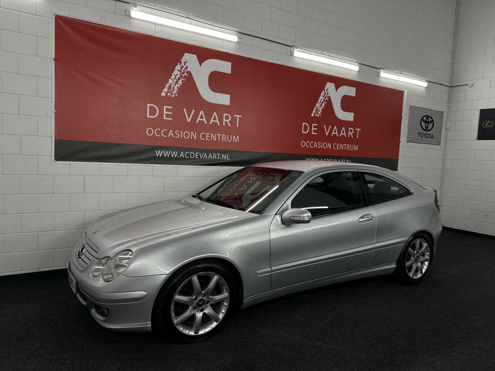 Mercedes-Benz C-klasse Sportcoupé 180 K. - VERKOCHT! 2005 - voorkant