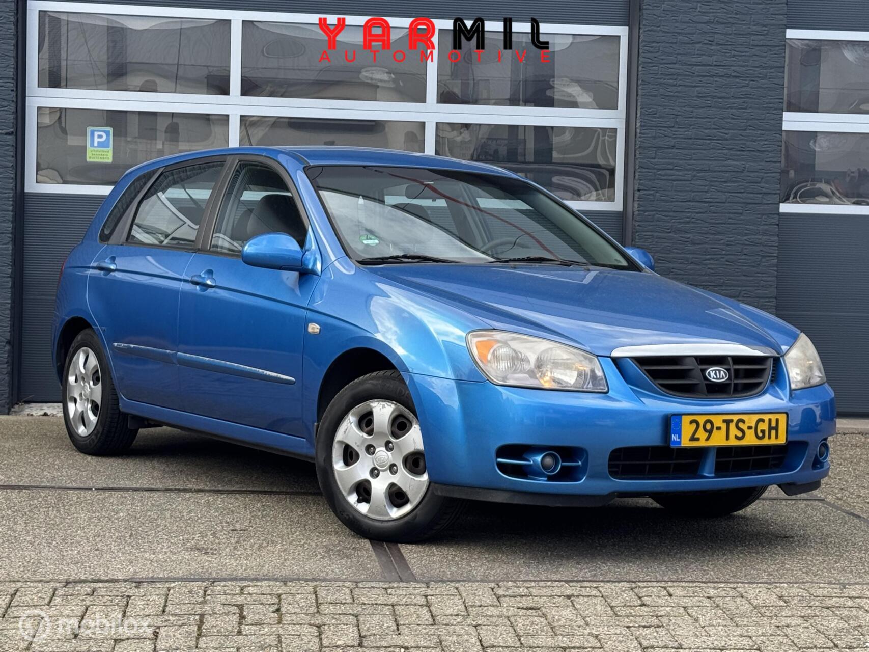 Kia Cerato 1.6-16V M-bition | NAP | Dealer onderhouden | Trekhaak | Airco 2007 - voorkant