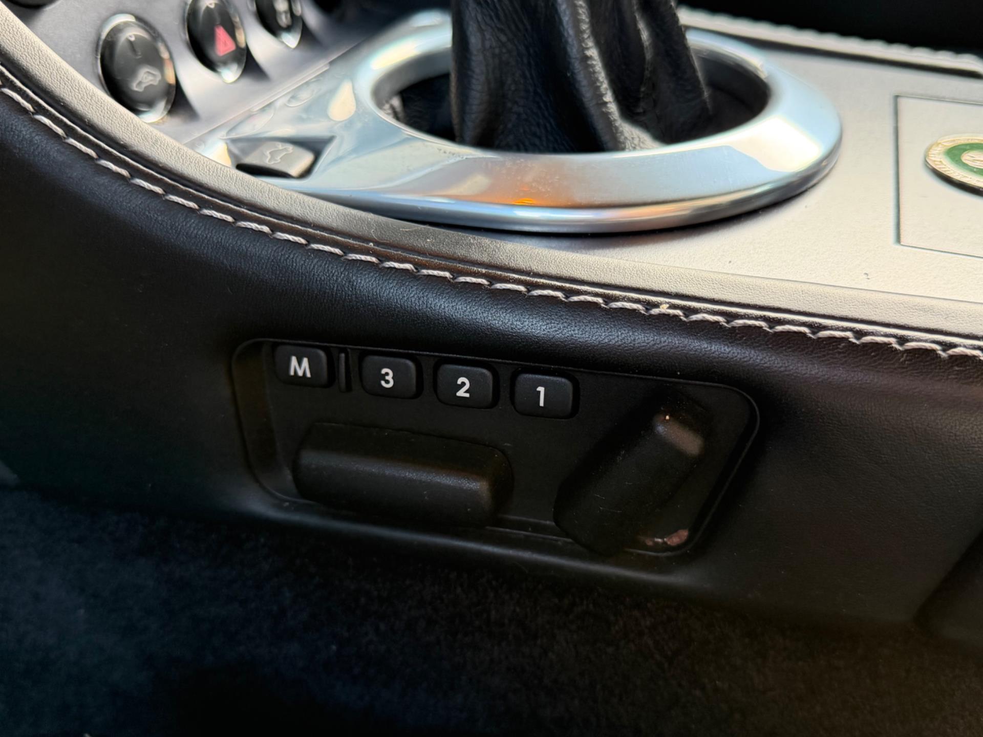 Foto van Aston Martin V8 Vantage