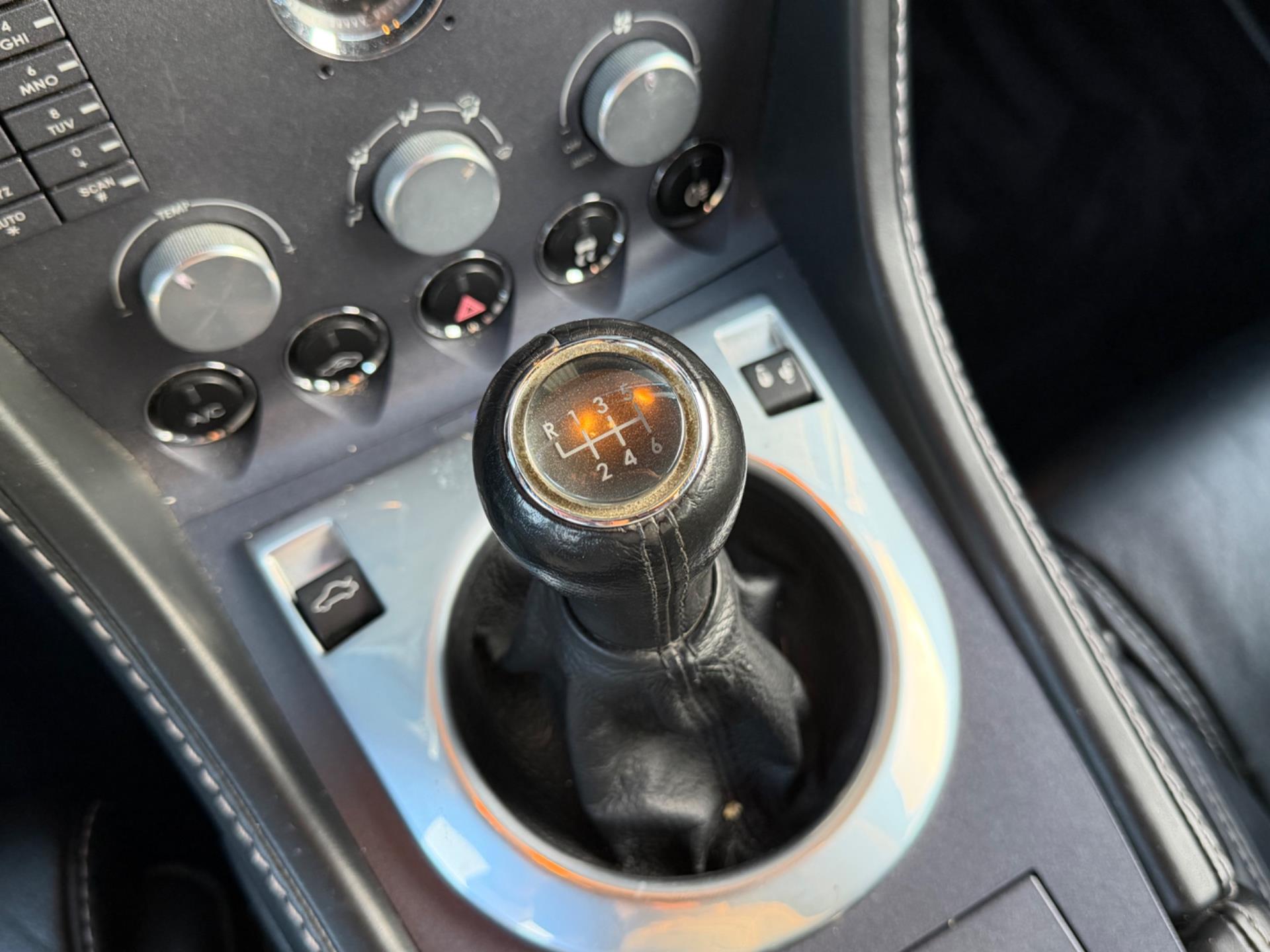 Foto van Aston Martin V8 Vantage