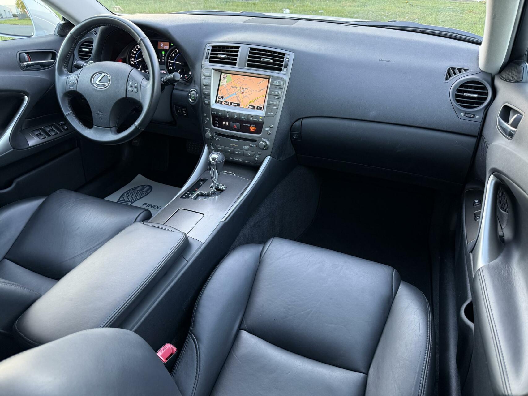 Foto van Lexus Is