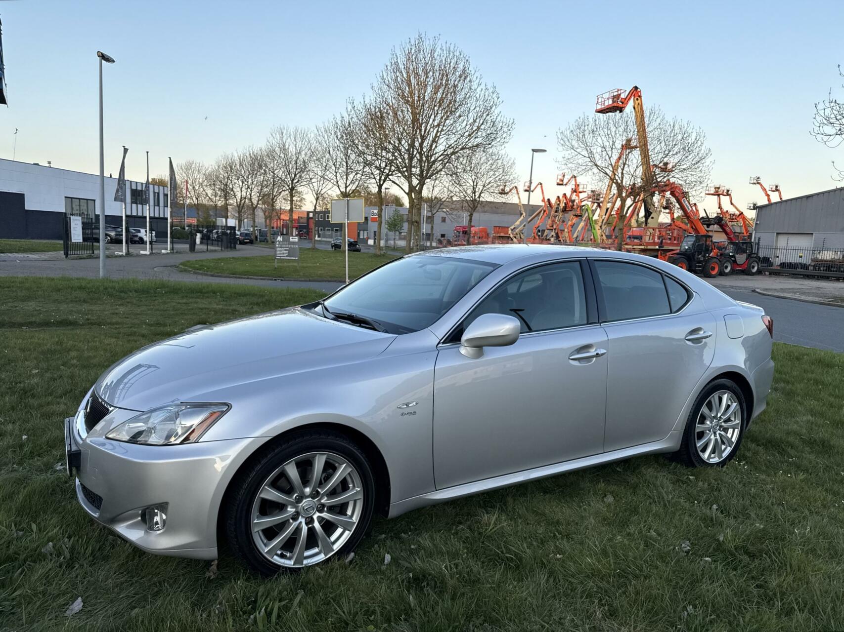 Foto van Lexus Is